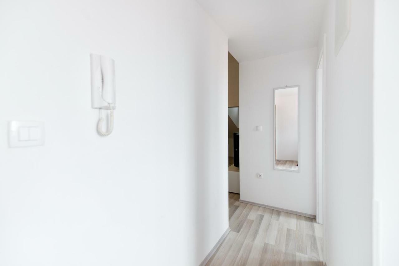 זאדאר Grey Apartment Old Town מראה חיצוני תמונה