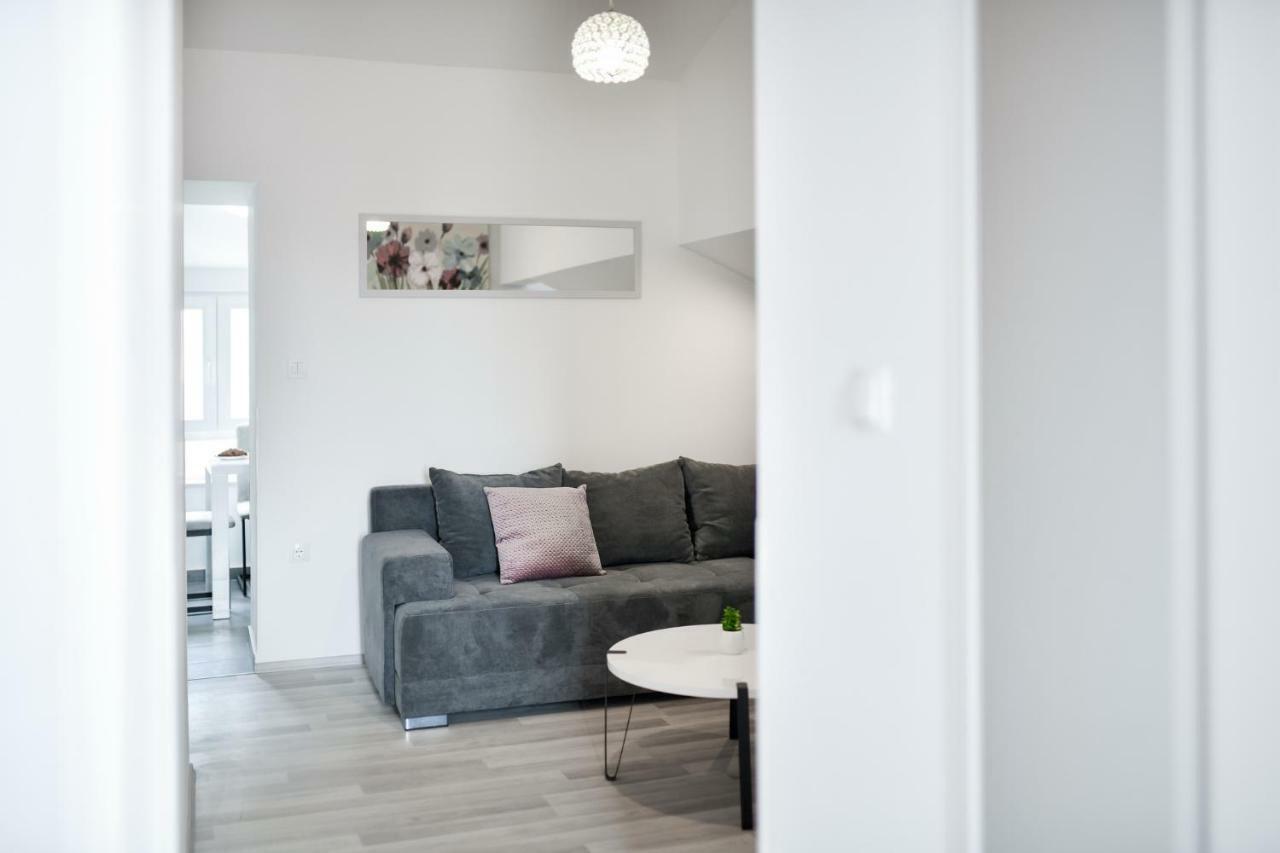 זאדאר Grey Apartment Old Town מראה חיצוני תמונה